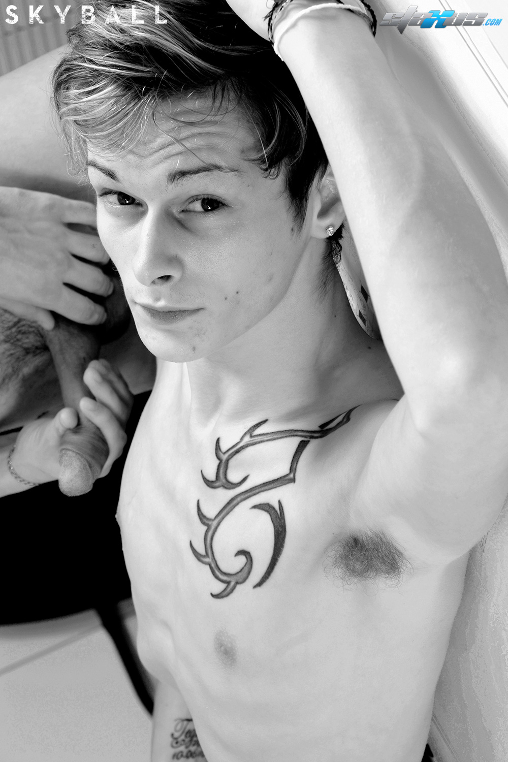 Connor Levi And Luke Desmond - Skyball (4)
